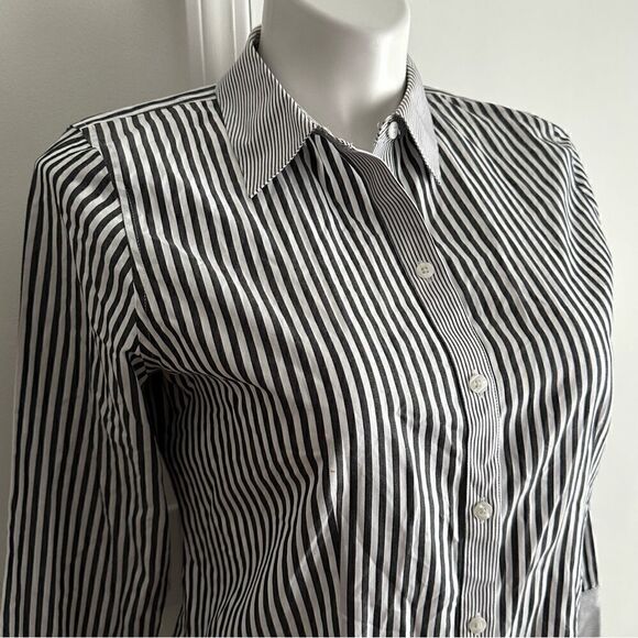 Striped Button-Up, Chico’s Size 1 (Medium) - Picture 3 of 10